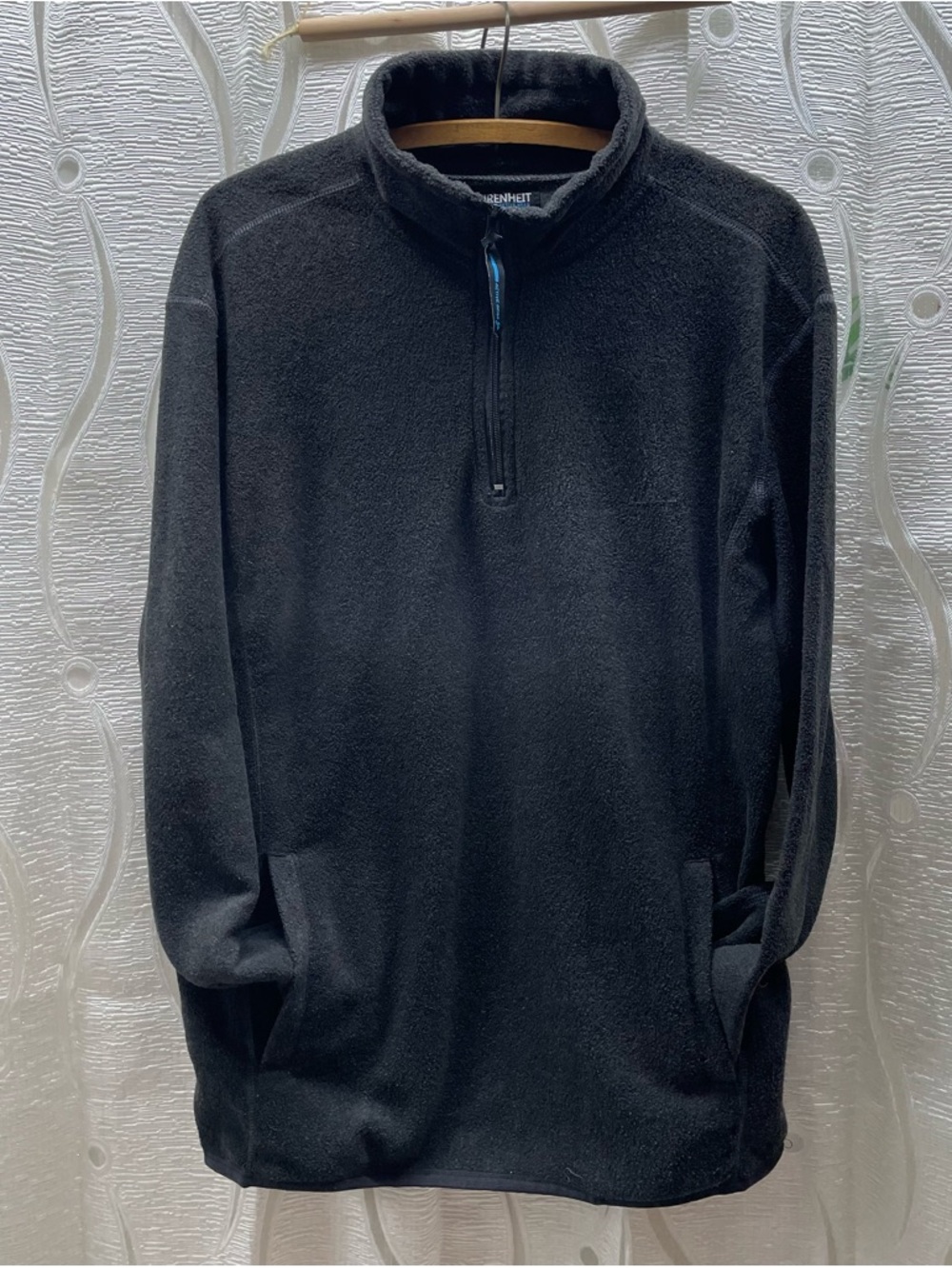 Fahrenheit Fleece Pullover Mens Large Gray Excellent 1/4 Zip Active Gear Pocket